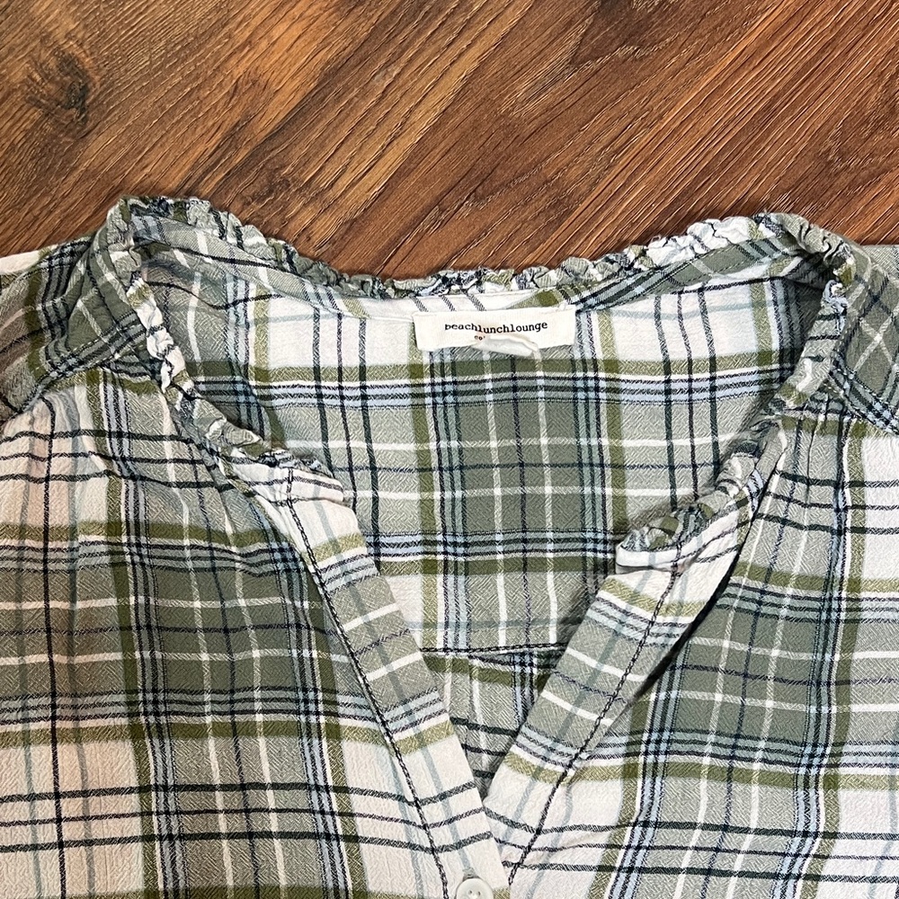 Beach Lunch Lounge - Soft Green and White Plaid Women's Button-Down Shirt - S/P - Picture 4 of 9